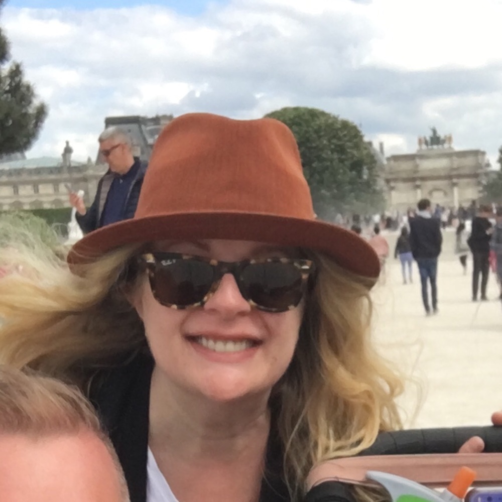 Meet your Posher, Lisa